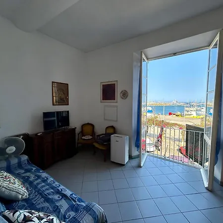 Yacht House * Imperia