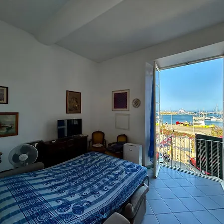 Yacht House Apartment *