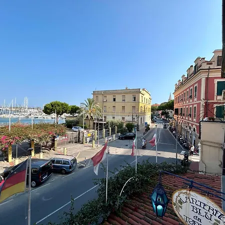 Yacht House Apartment Imperia